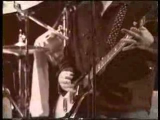 2 QOTSA - Leg of Lamb Live 2001 LA