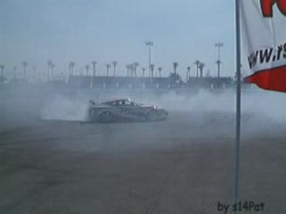 Street Racing 350z and Supra drifting