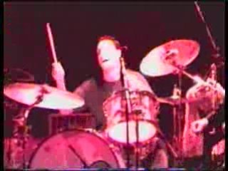 10 QOTSA - I Think I Lost My Headache Live 2001 LA