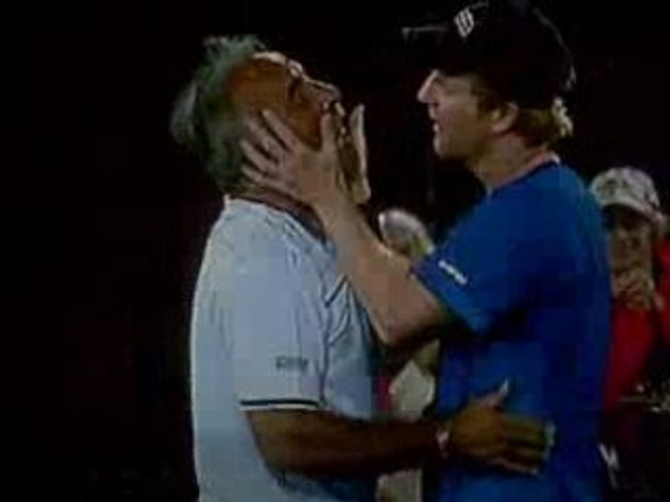 Adelaïde 2009 - Mansour fait des pompes