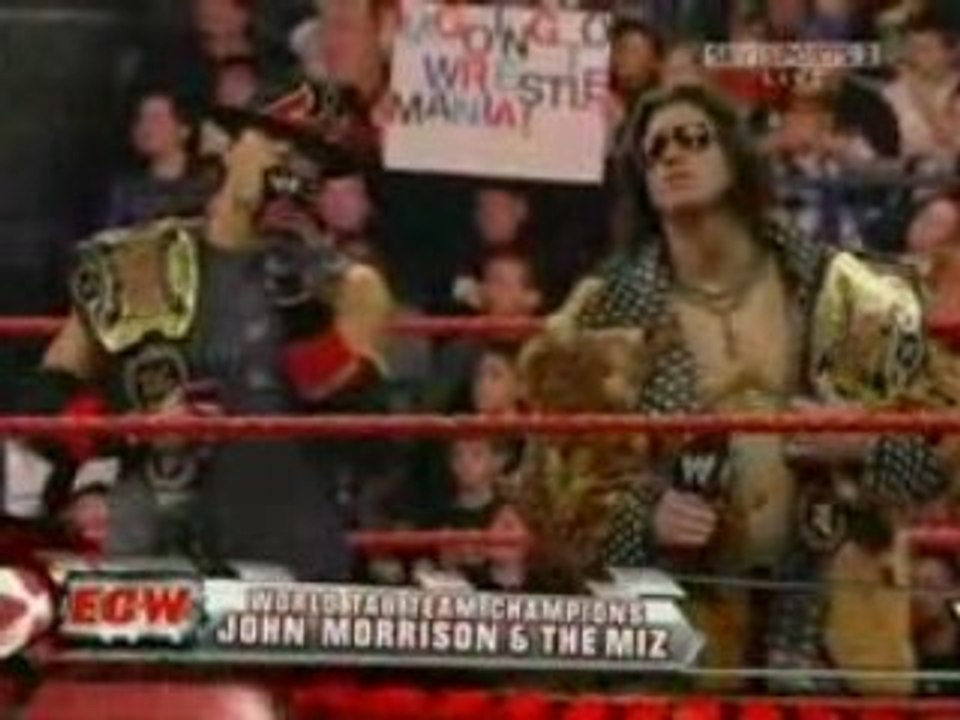 raw 19.01.09 (9)