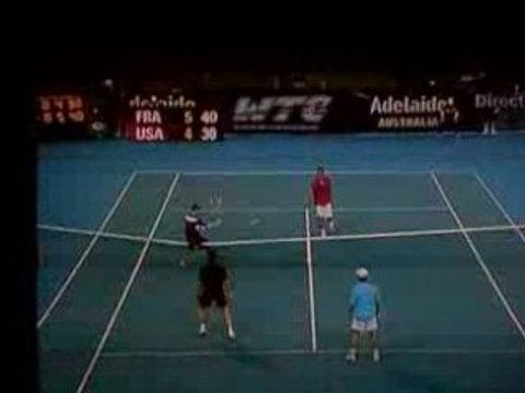 Adelaïde 2009 - Bel échange Leconte Santoro VS Courier Dent