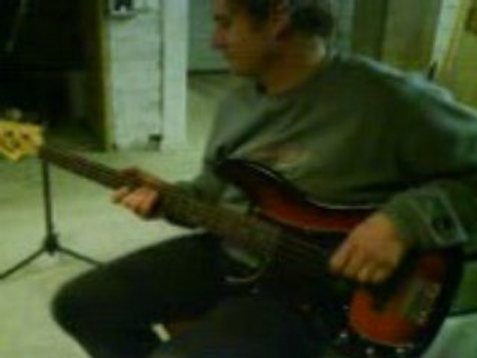 the police roxanne (guitar bass by Ogeid)