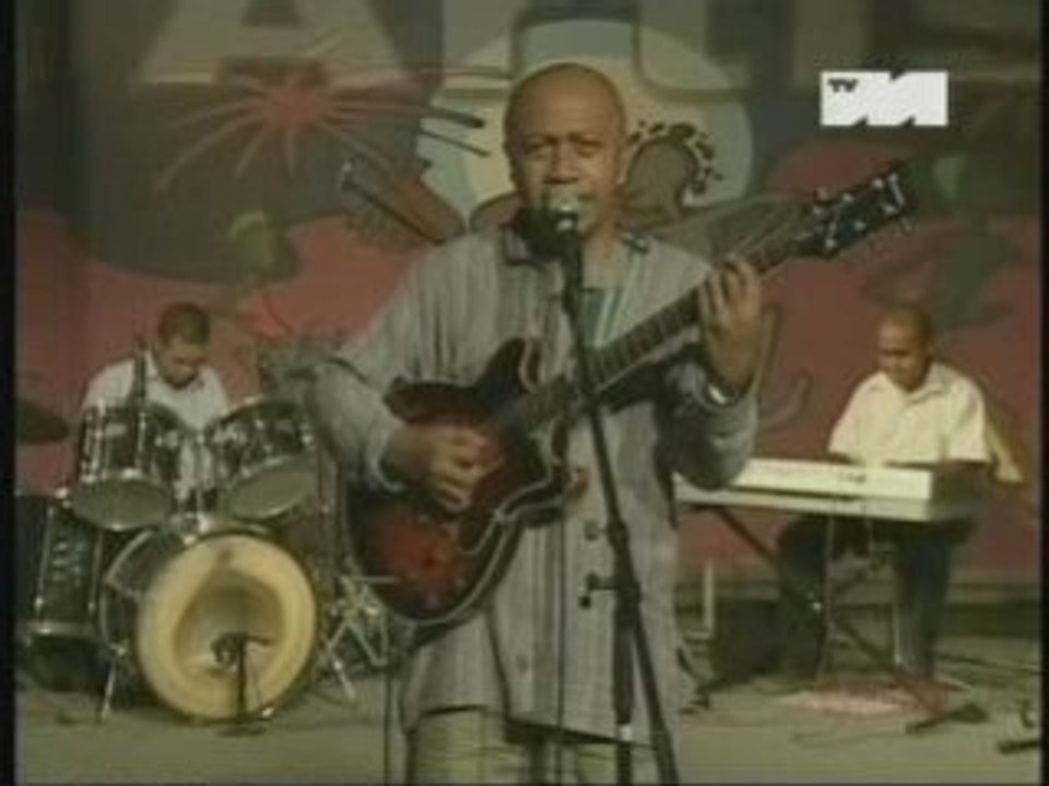 Solo Andrianasolo - Fanekem-pinonana(Live)