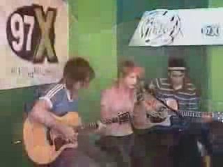 Paramore - Misery business (acoustic)
