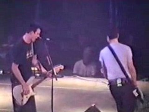 09 Blink-182 - The Country Song and Dammit (Chicago 1999)