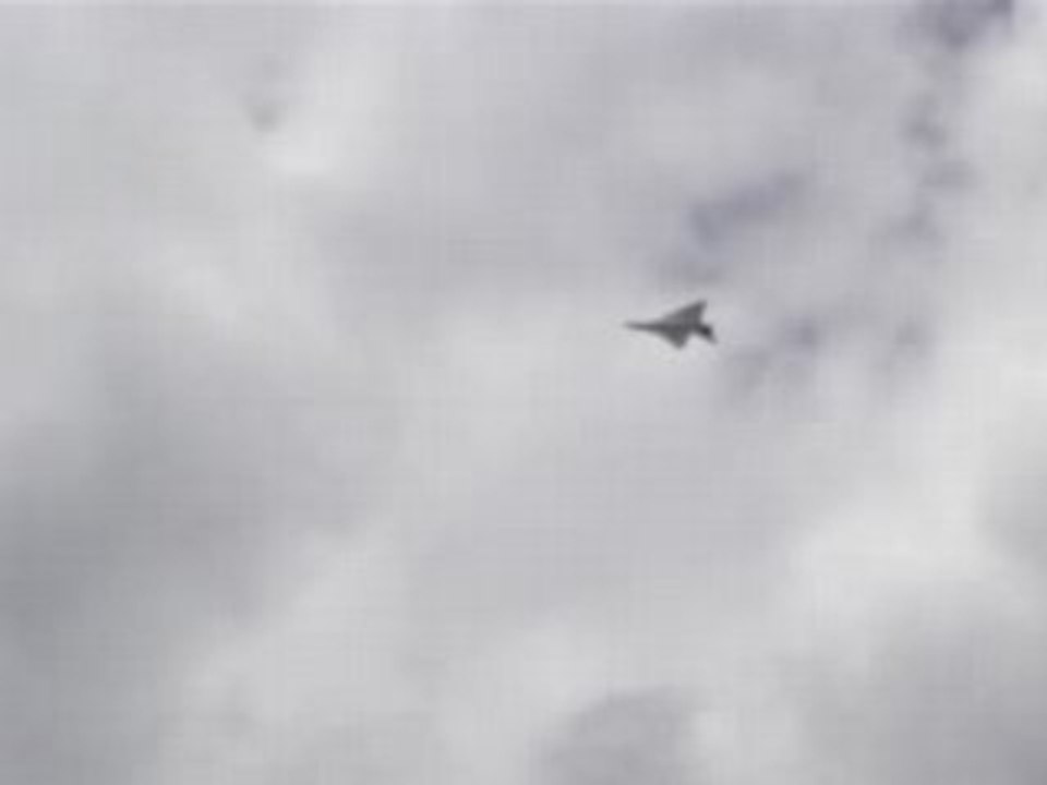 AVION A 968km/h !!! RECORD
