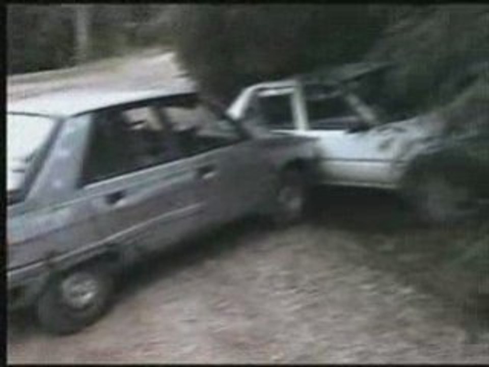 Voitures crash cross