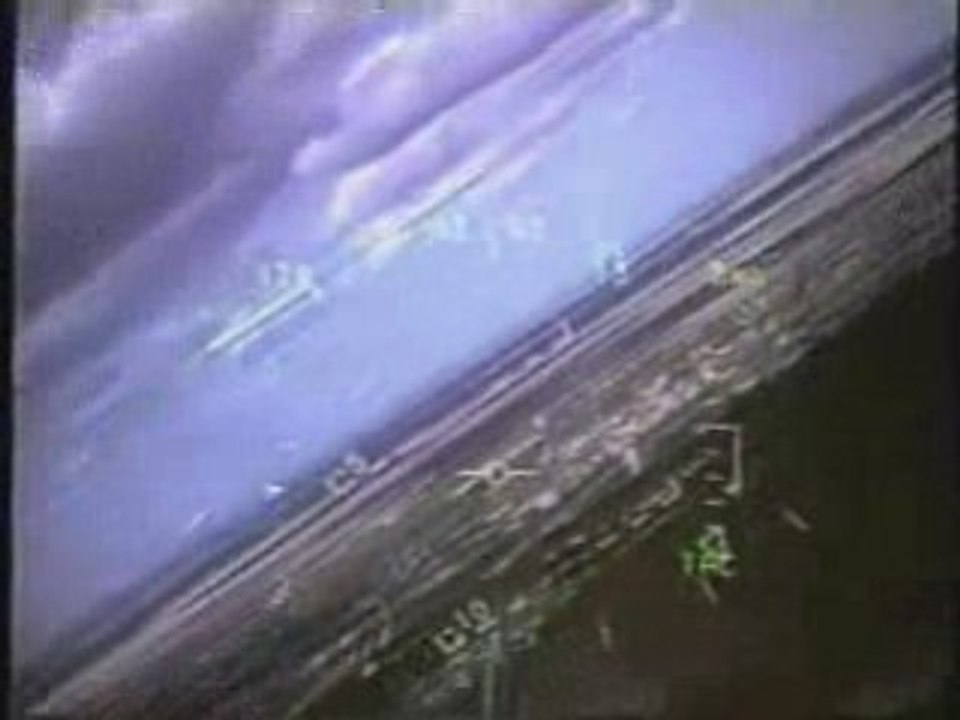 F 16 VS bird