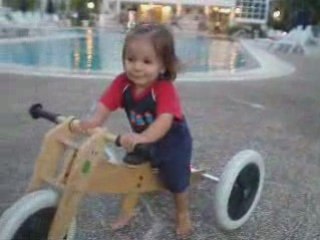 Heloise bientot 18 mois