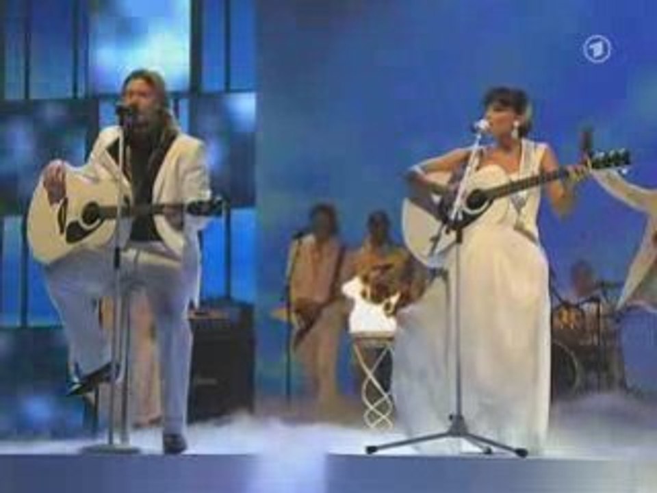 Nelly Furtado  feat Rea - All Good Things - Bambi