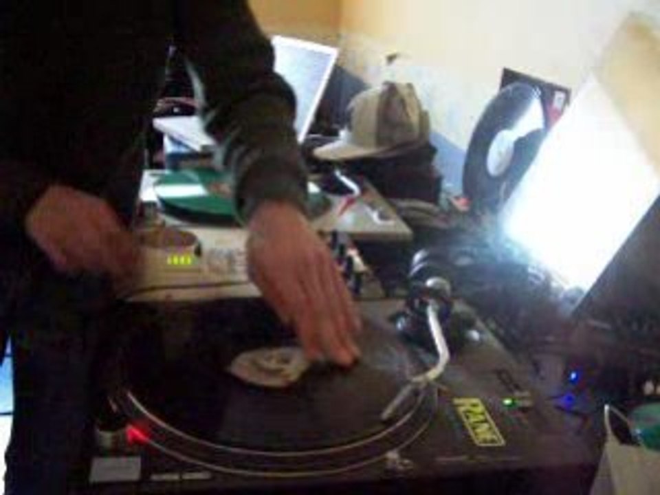 DJ M1 FREESTYLE DE OUFF!!!!!!!