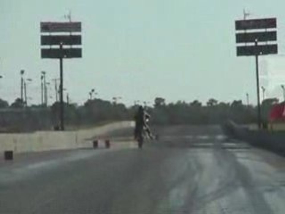 Wheelie tendu a haute vitesse