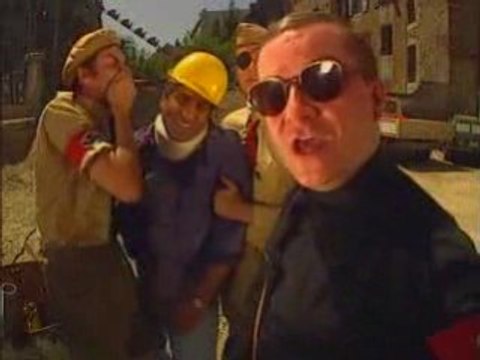 Les Gros Cons - Les néo-nazis