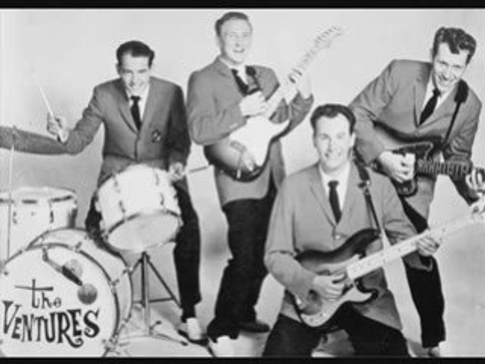 The ventures - 00 - 711
