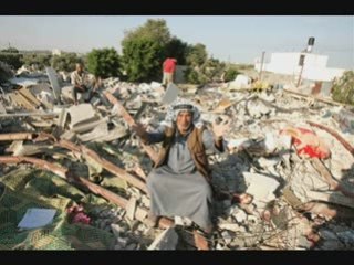 Chico Vara HALTE AUX MASSACRES.Dédikasse à Gaza