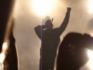 Keny Arkana  Olympia-1-entrée sur scène