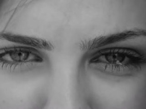 Melihat Gülses - Kapın Her Çalındıkça