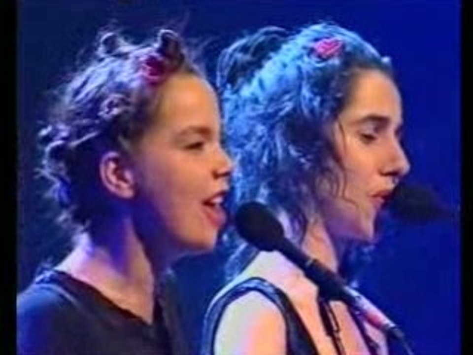 PJ Harvey & Bjork - Satisfaction