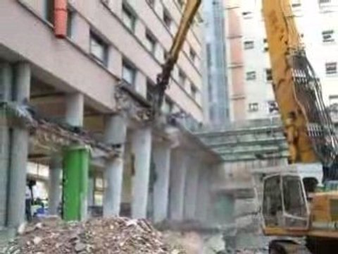 BEN SALAH demolition crous brenoble 1 zeramdine TUNISIE