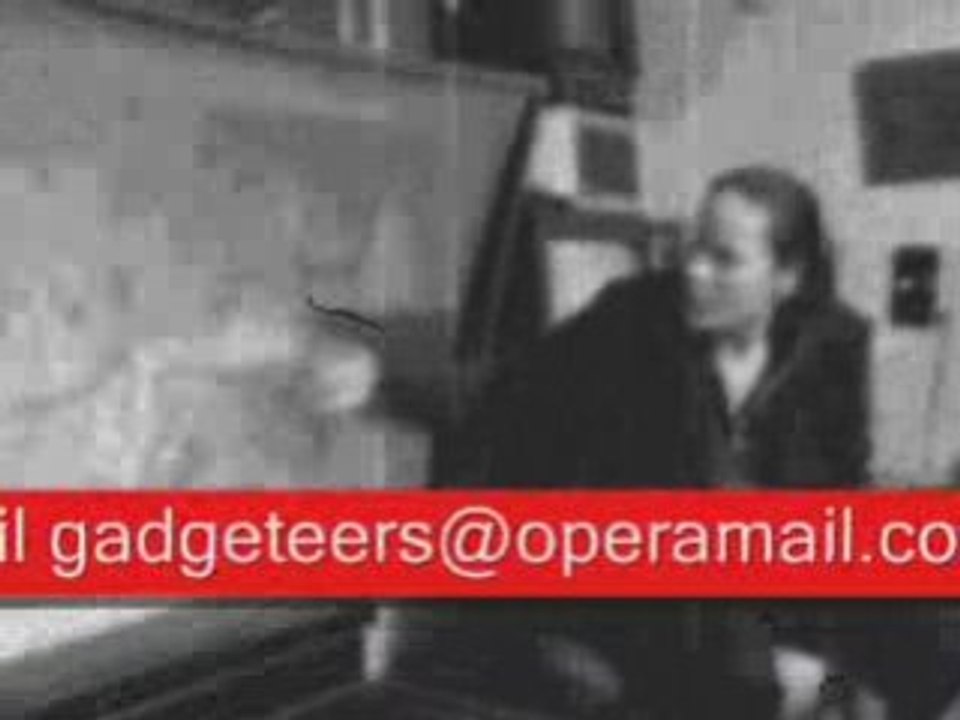 CLOSEUP WHITE GOLD IN DEC GADGETEERS MEETING