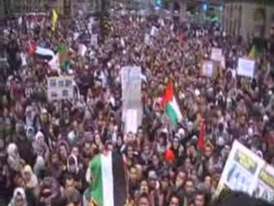 Grande Manifestation de soutien à Gaza Prière de cloture 1