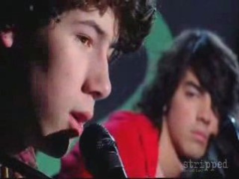 Jonas Brothers - A Little Bit Longer