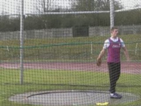 Athlé lancer de disque cadet Boris 41m RP