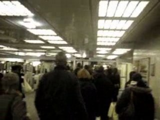 Ligne 13, sortie Basilique...