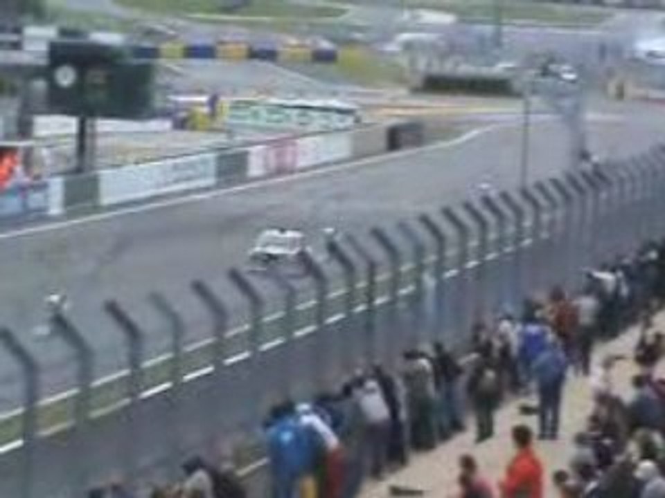 Jean Ragnotti fait le fou avec son R5 Turbo