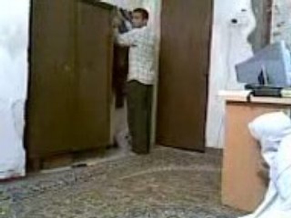 Korku yok mu ah şu korku bakta gör izlemeye değer çok komik