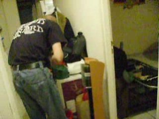Mon homme en pleins ménage