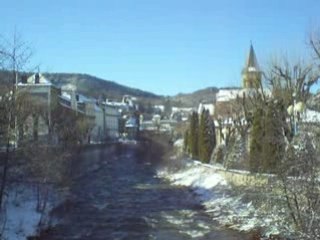 La Bourboule: La Dordogne en aval
