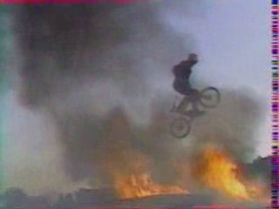 Matt Hoffman dans cascades et cascadeurs canal+ bmx
