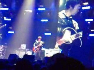 Oasis- Wonderwall live in HMH Amsterdam