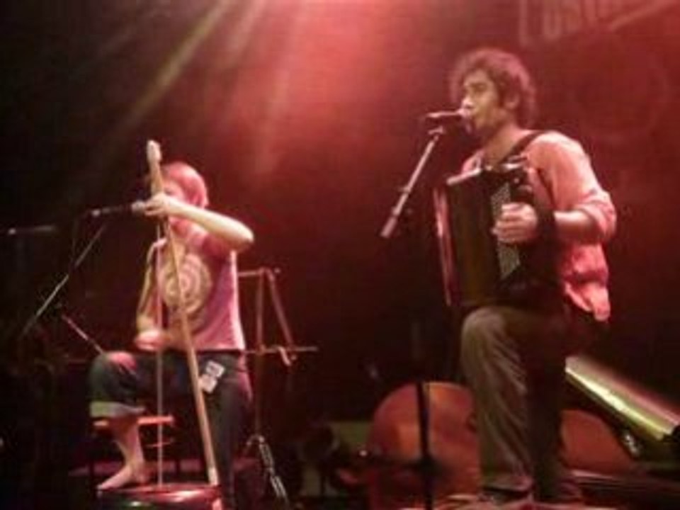 Les 3 x Rien - Stupide Pari