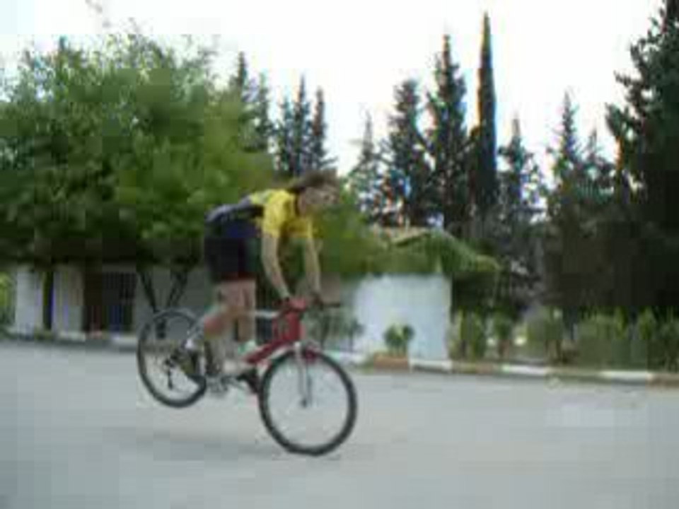 Bisiklet ön tekerde