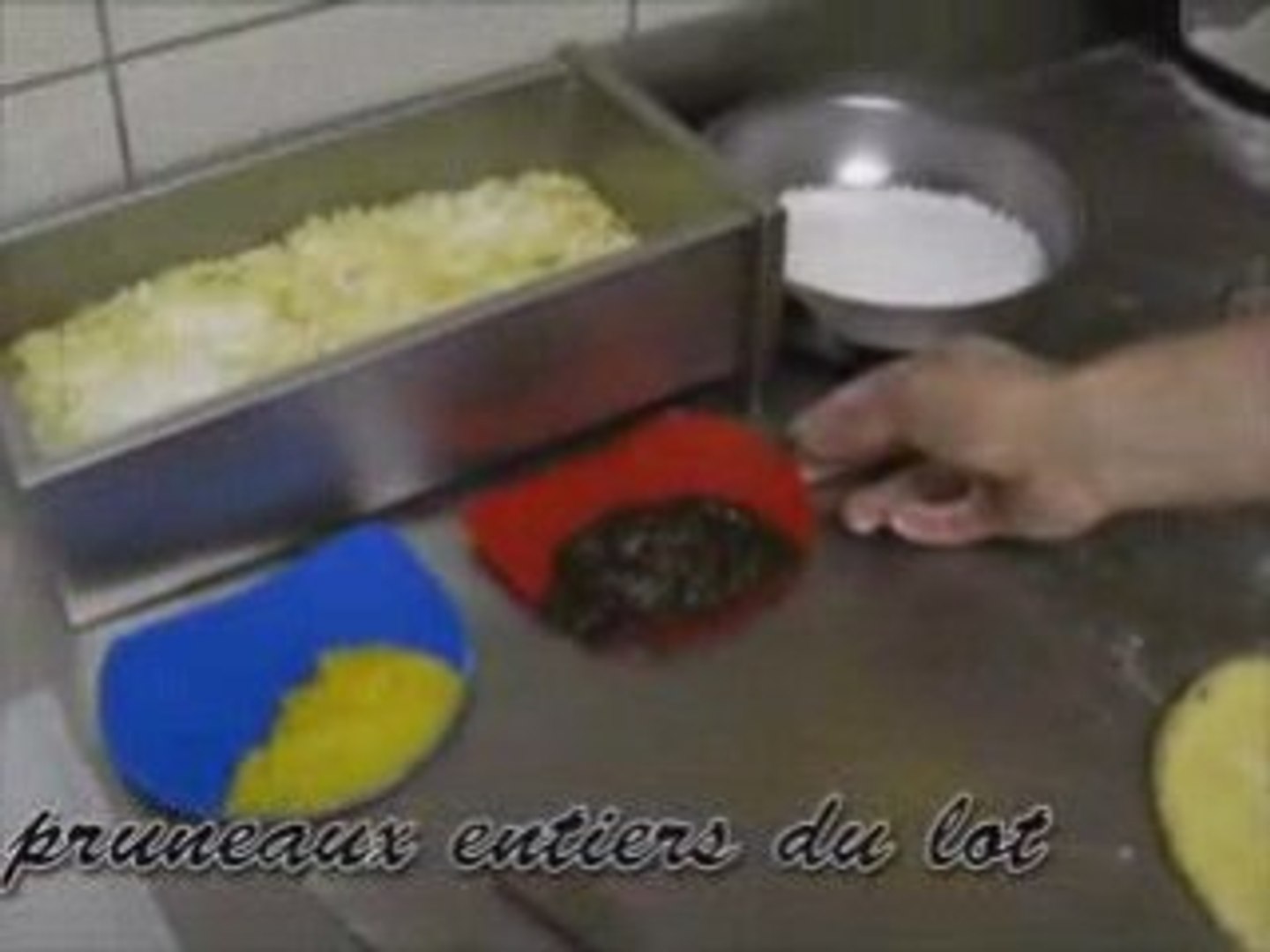 Fouace Aveyron Coquette Pruneaux Tradition Aveyronnaise Fr Video Dailymotion