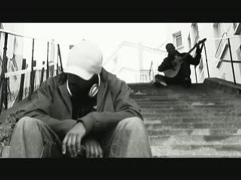 SKED SKWAD feat. Alphaaz - M'appelle pas Black 2009