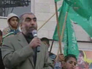 كمال الخطيب يرد على الطيب عبد الرحيم : حط كندرة على راسك