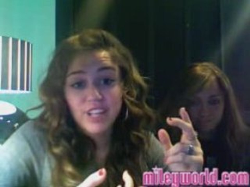 Miley Cyrus Opens Up On MileyWorld (1-21-09) She loves Nick!