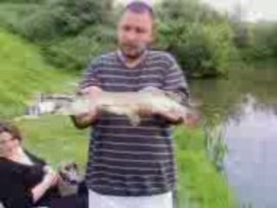 BROCHET SORTI