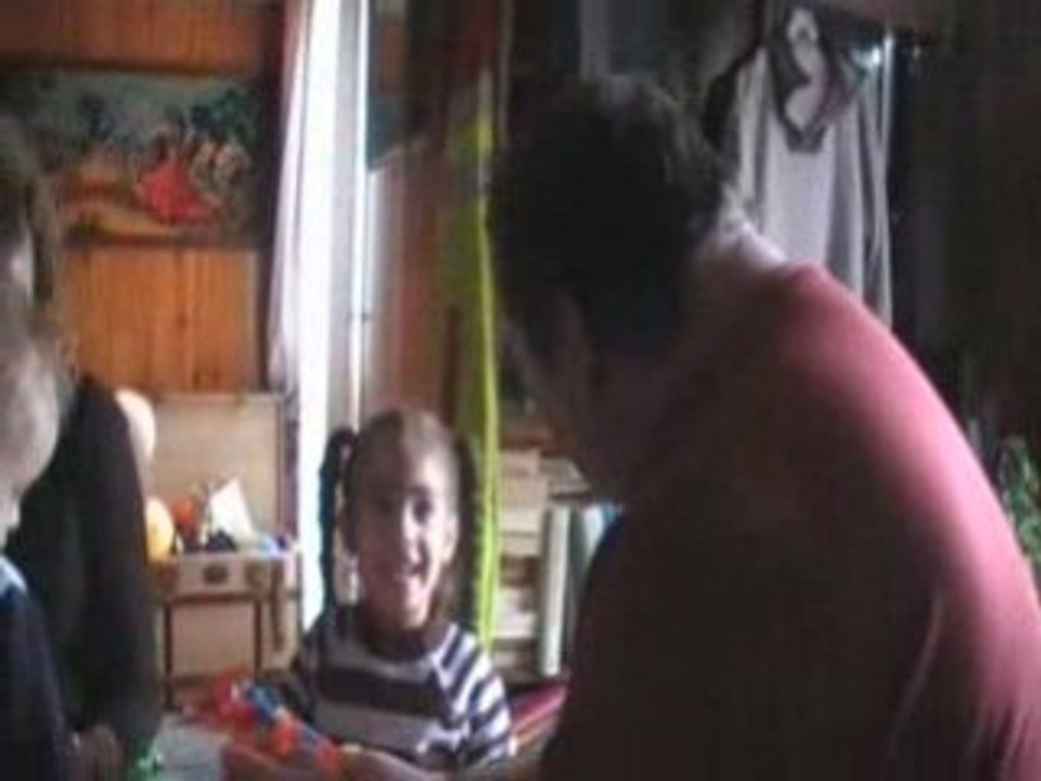 MOV022
