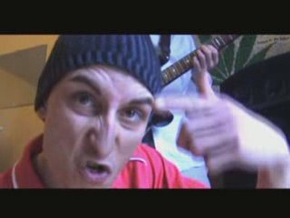 " ET SI MC SATURN ET JJ GOLDMAN CHANTAIENT LA CRISE "