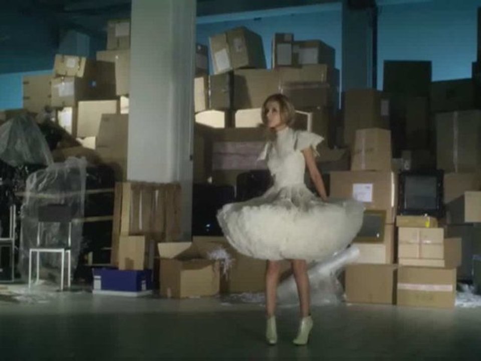 Najoua Belyzel - La Bienvenue HD