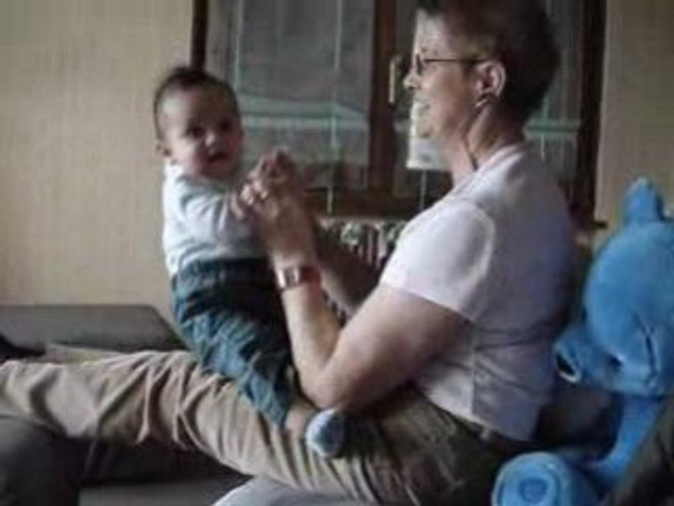Jérôme con su abuela