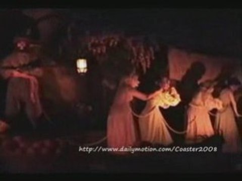 Pirates des Caraïbes (On-Off ride) - Disneyland Resort Paris