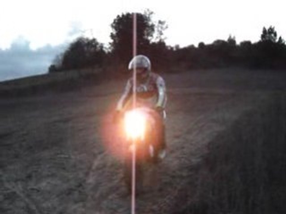MOV04949