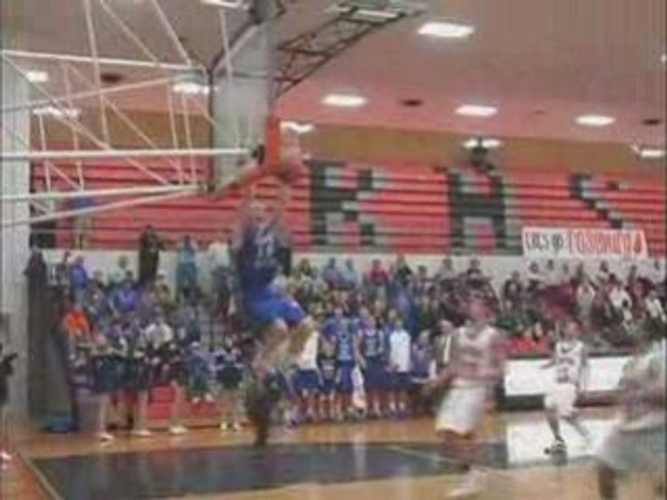 Boys Basketball: South Medford at Roseburg (1/27/09)