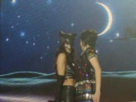 Enfoirés 2009 Jenifer & Liane Foly Une Femme Avec Une Femme